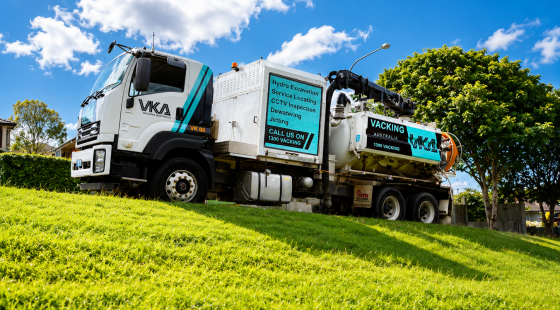Vac_Truck_Bright_v1